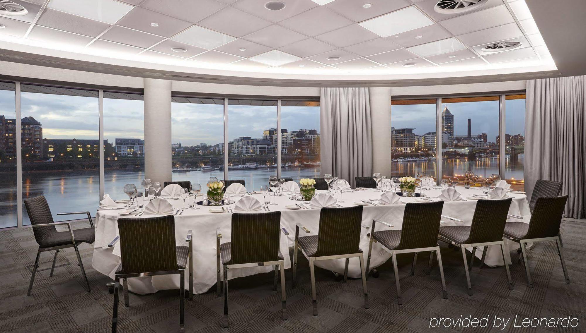 Crowne Plaza London Battersea Londres Exterior foto